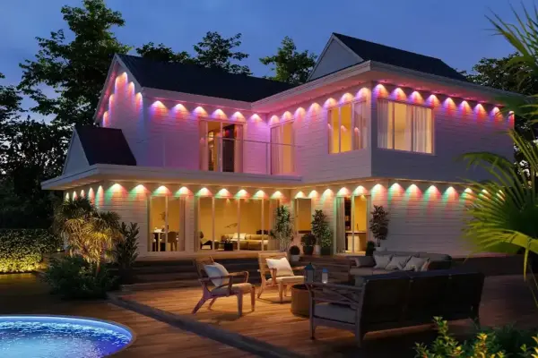 Đánh giá Govee Permanent Outdoor Lights Prism: Hệ thống ánh sáng ngoài trời cố định ba màu rất ấn tượng